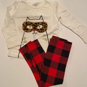 Carters 2pc set size 3T Like new